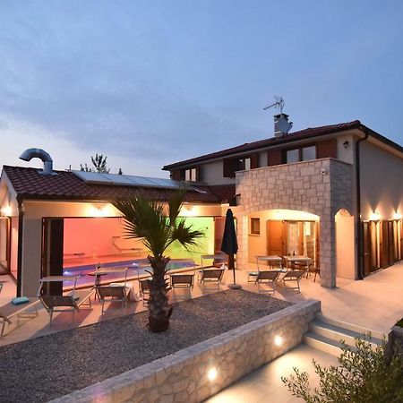 Villa Muskatel -With Heated Pool Brzac 외부 사진