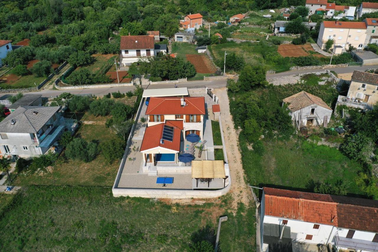 Villa Muskatel -With Heated Pool Brzac 외부 사진