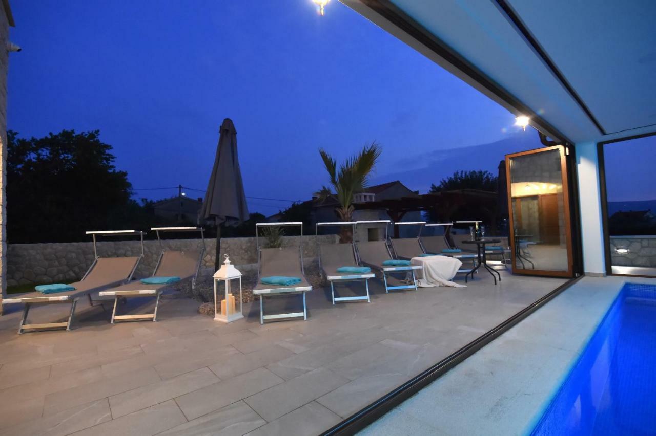 Villa Muskatel -With Heated Pool Brzac 외부 사진