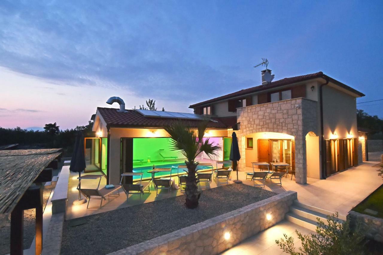 Villa Muskatel -With Heated Pool Brzac 외부 사진